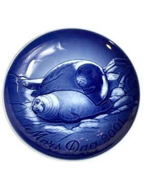 Vintage Bing & Grondahl 2001 Mother's Day Plate Seal  Pup B&G Denmark